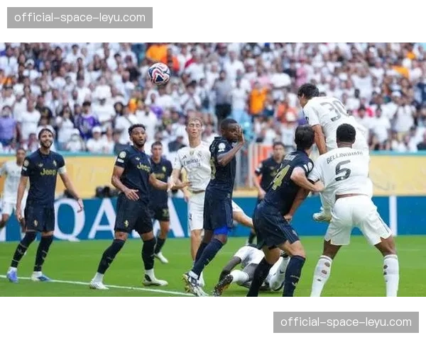 实时：巴尔韦德远射中柱，皇马半场围攻塞尔塔未果